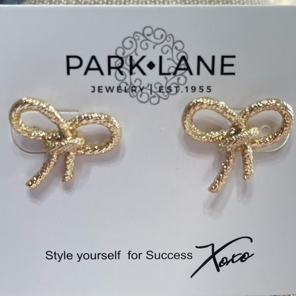 Merry Gold Bow Earrings - Picture 2 of 3